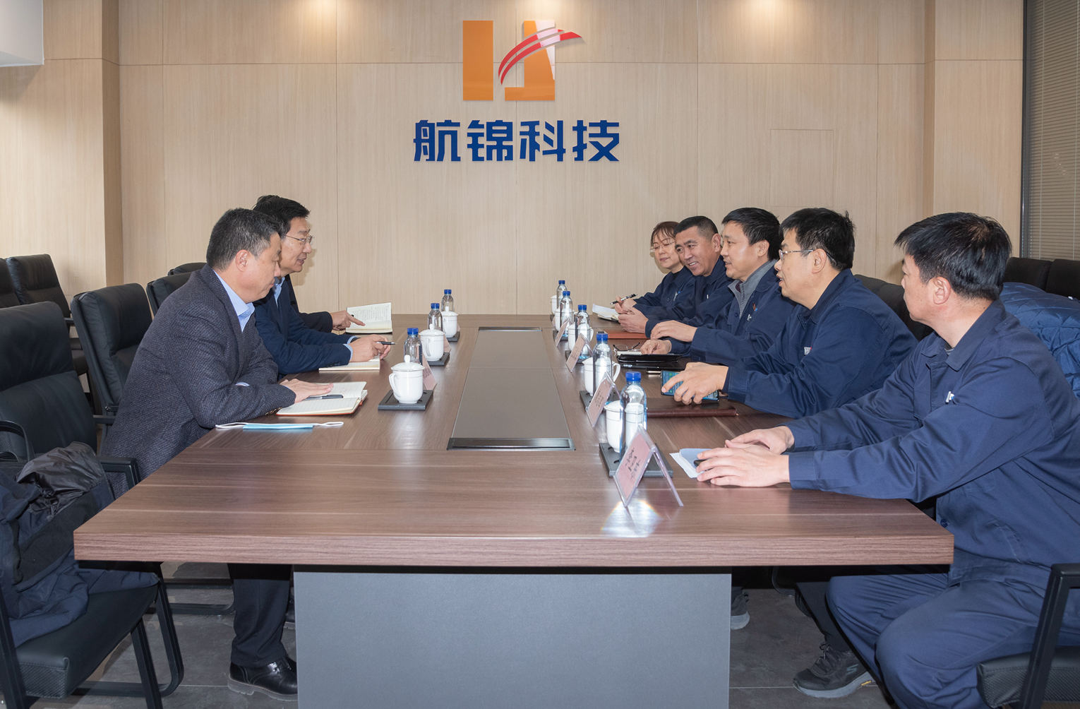 葫芦岛市委常委、市纪委书记陈福茂来公司调研